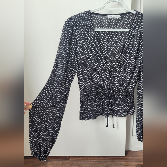 Zara Cinched Waist V-Neck Polka-Dot Blouse - Picture 2 of 4